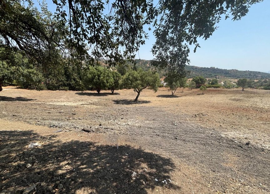 Resale - Plot - Residential Plot - Estepona - Estepona Centro