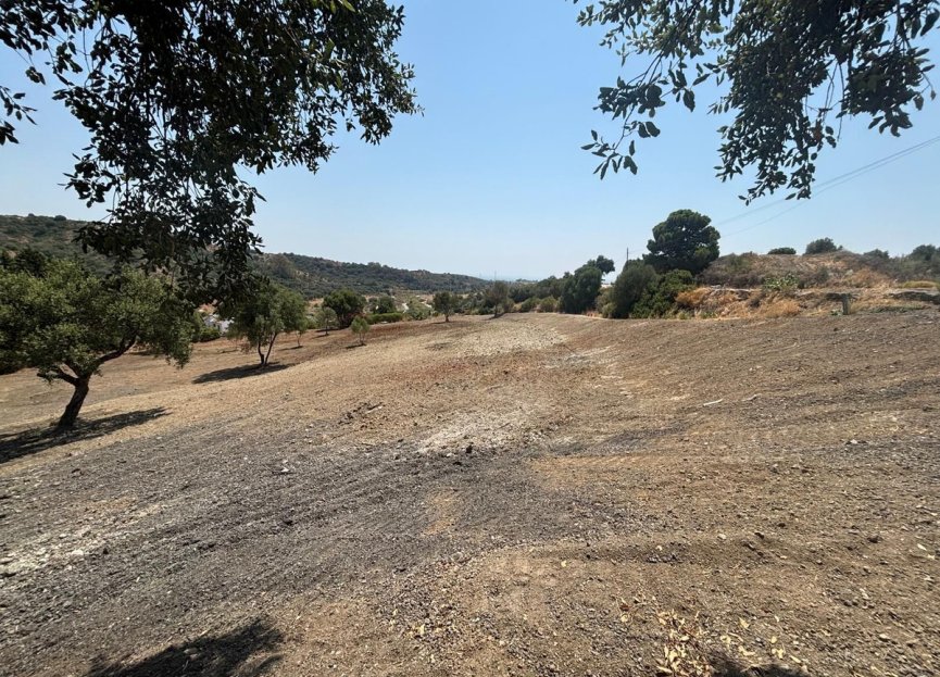 Resale - Plot - Residential Plot - Estepona - Estepona Centro