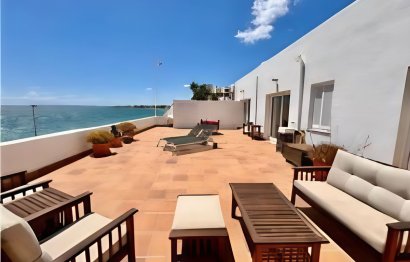 Resale - House - Detached Villa - Estepona - Estepona Centro