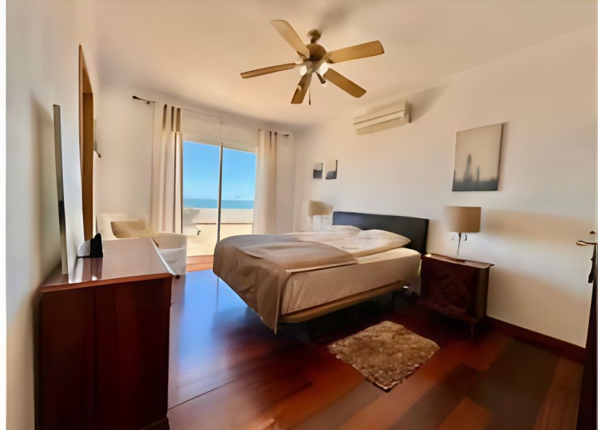 Resale - House - Detached Villa - Estepona - Estepona Centro