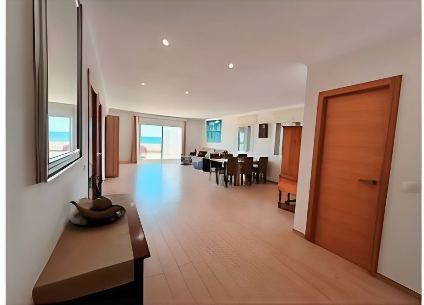 Resale - House - Detached Villa - Estepona - Estepona Centro