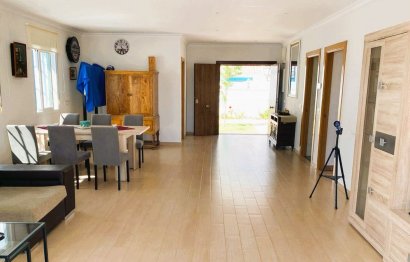 Resale - House - Detached Villa - Estepona - Estepona Centro