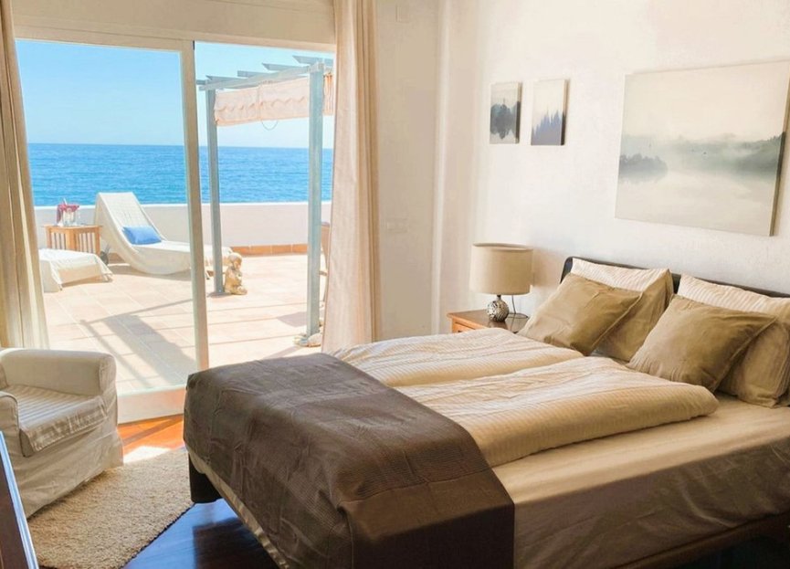 Resale - House - Detached Villa - Estepona - Estepona Centro