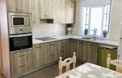 Resale - House - Detached Villa - Estepona - Estepona Centro