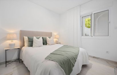 Resale - Ground floor apartment - Marbella - Guadalmina Baja