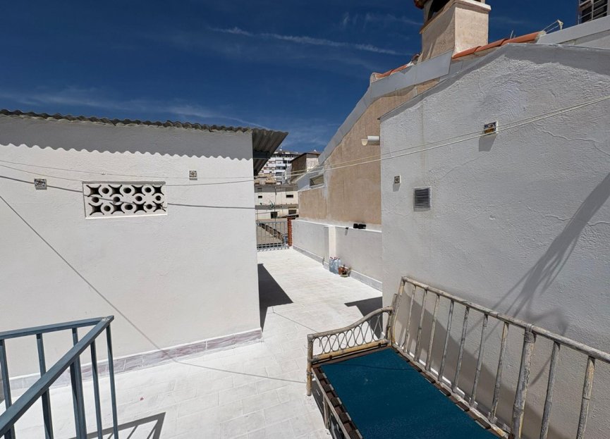 Resale - House - Detached Villa - Benalmádena - Benalmadena Centro