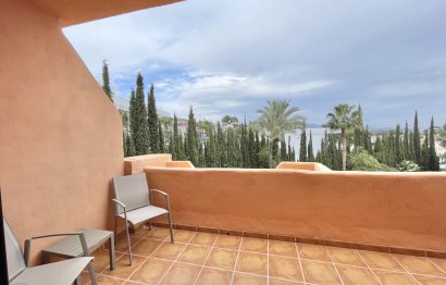 Resale - Apartment - Middle Floor Apartment - Benahavís - Benahavís Centro