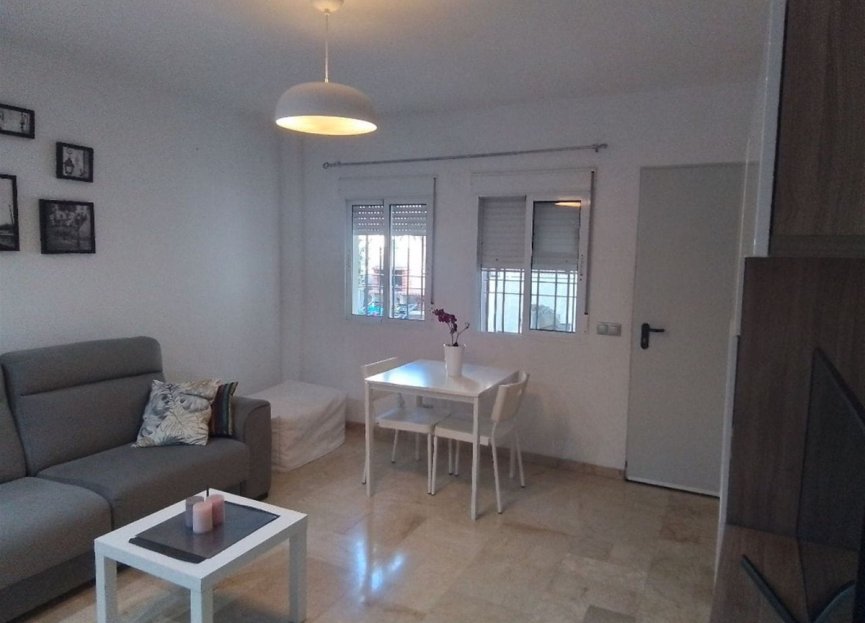 Resale - Ground floor apartment - Estepona - Benamara