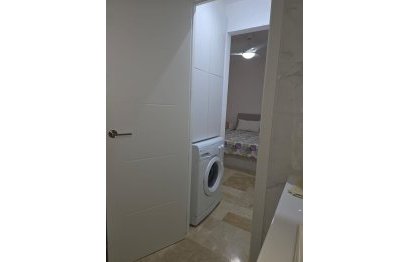 Resale - Ground floor apartment - Estepona - Benamara