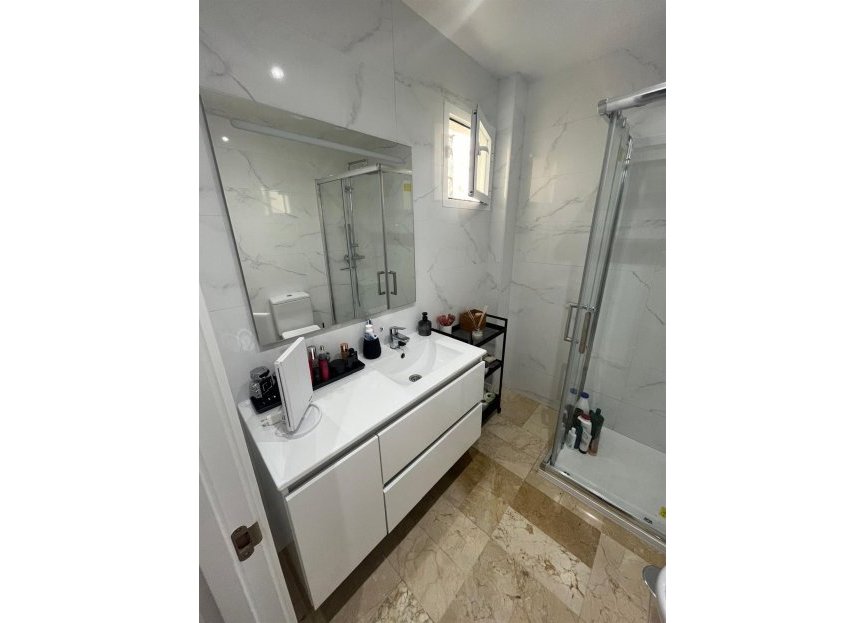 Resale - Ground floor apartment - Estepona - Benamara