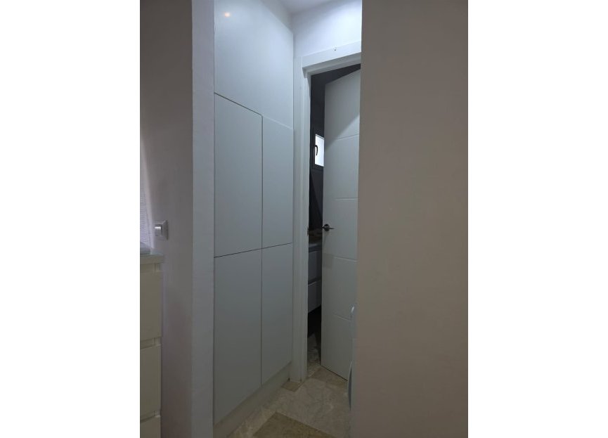 Resale - Ground floor apartment - Estepona - Benamara