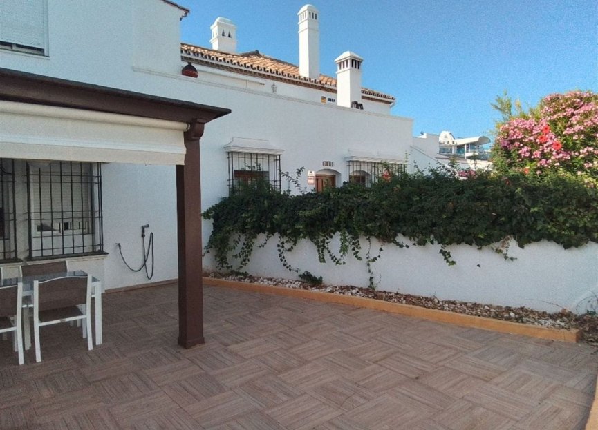 Resale - Ground floor apartment - Estepona - Benamara