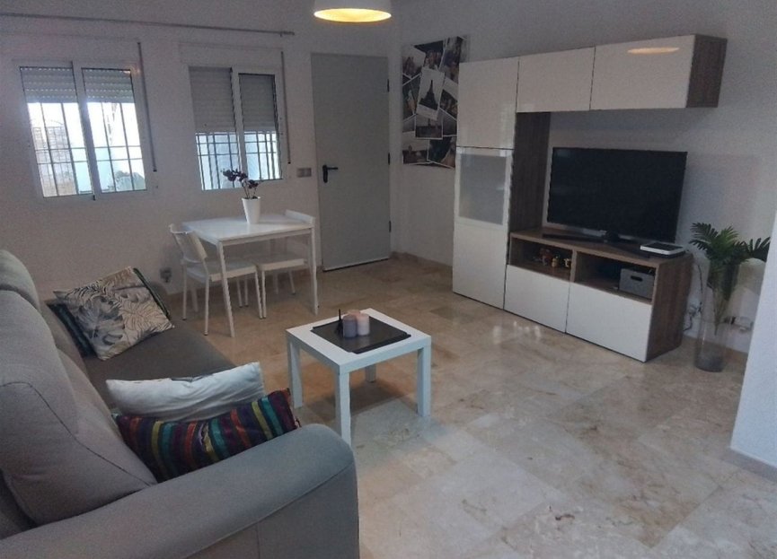 Resale - Ground floor apartment - Estepona - Benamara