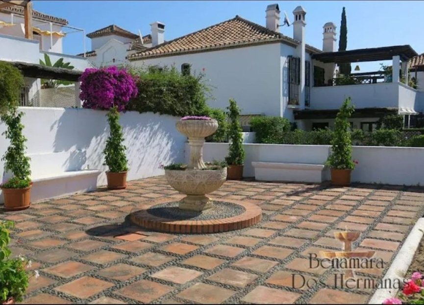 Resale - Ground floor apartment - Estepona - Benamara