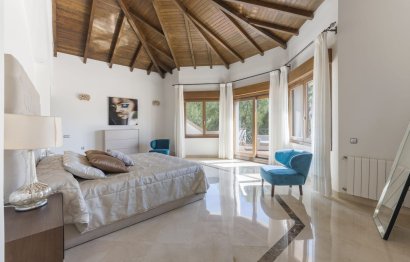 Resale - House - Detached Villa - Marbella - Nueva Andalucia