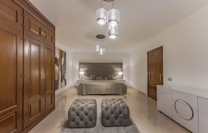 Resale - House - Detached Villa - Marbella - Nueva Andalucia