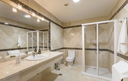 Resale - House - Detached Villa - Marbella - Nueva Andalucia