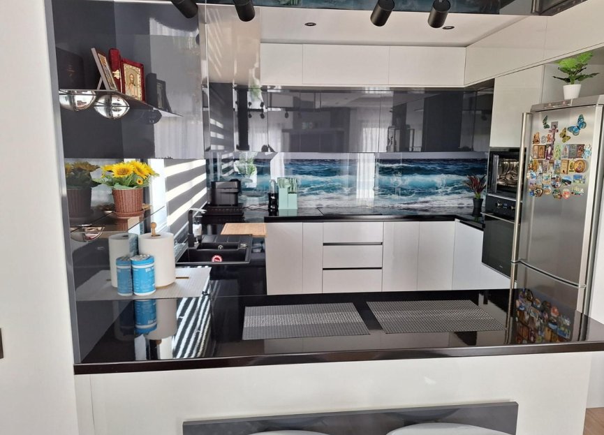 Resale - House - Detached Villa - Estepona - Estepona Centro