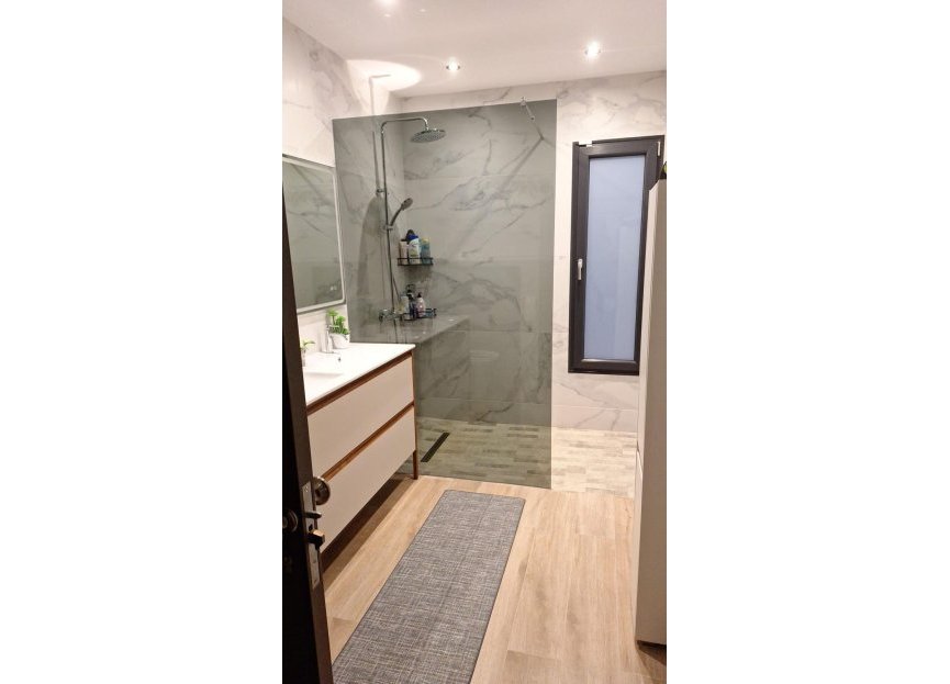 Resale - House - Detached Villa - Estepona - Estepona Centro