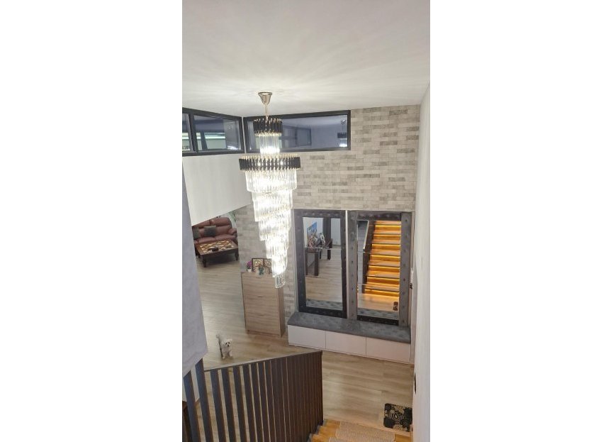 Resale - House - Detached Villa - Estepona - Estepona Centro