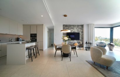 Resale - Apartment - Middle Floor Apartment - Benahavís - La Quinta