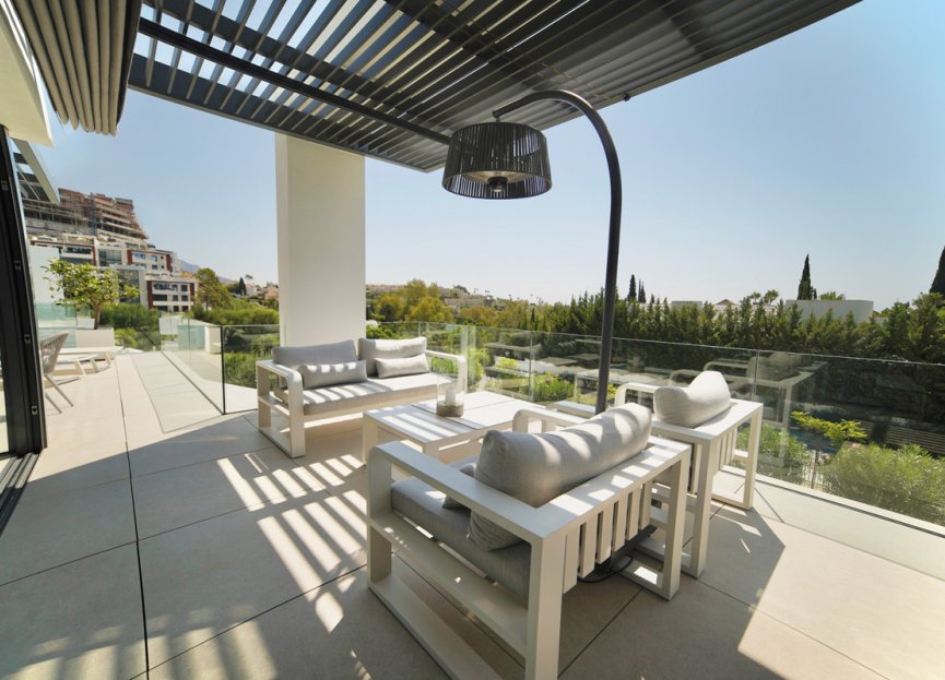 Resale - Apartment - Middle Floor Apartment - Benahavís - La Quinta