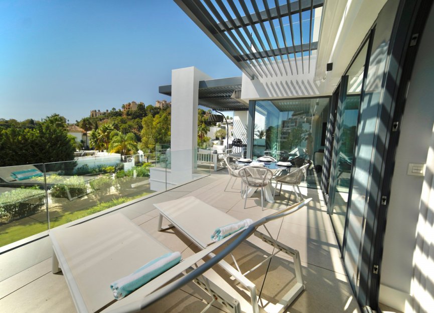 Resale - Apartment - Middle Floor Apartment - Benahavís - La Quinta