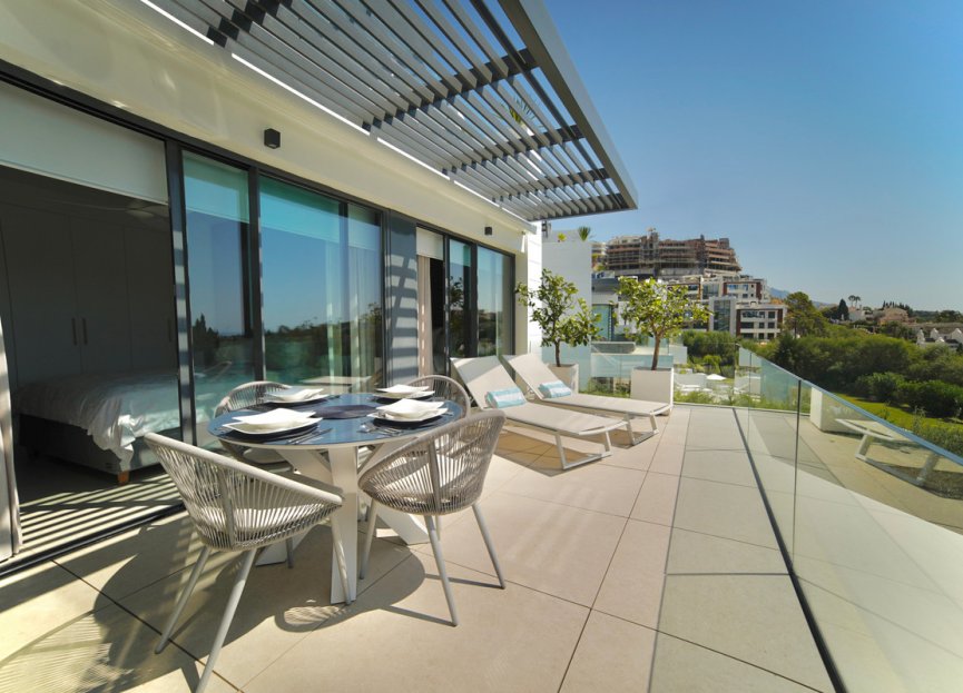 Resale - Apartment - Middle Floor Apartment - Benahavís - La Quinta