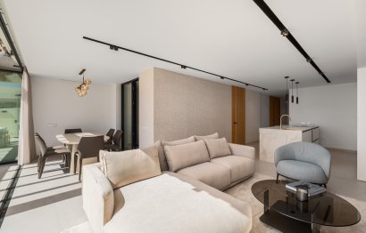 Resale - Apartment - Middle Floor Apartment - Marbella - Nueva Andalucia