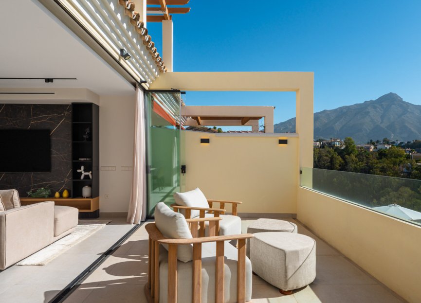 Resale - Apartment - Middle Floor Apartment - Marbella - Nueva Andalucia