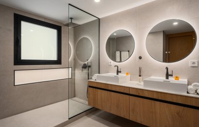 Resale - Apartment - Middle Floor Apartment - Marbella - Nueva Andalucia