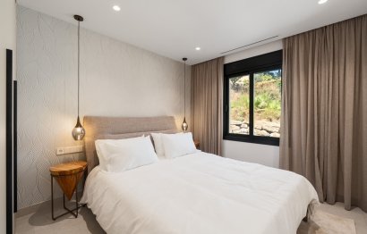 Resale - Apartment - Middle Floor Apartment - Marbella - Nueva Andalucia