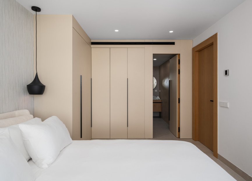 Resale - Apartment - Middle Floor Apartment - Marbella - Nueva Andalucia