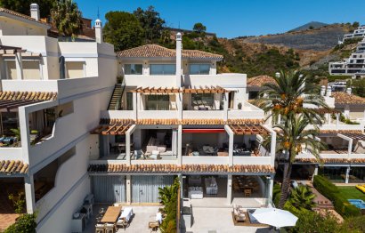 Resale - Apartment - Middle Floor Apartment - Marbella - Nueva Andalucia