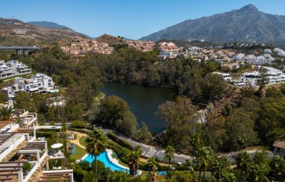 Resale - Apartment - Middle Floor Apartment - Marbella - Nueva Andalucia