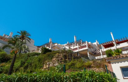 Resale - Apartment - Middle Floor Apartment - Marbella - Nueva Andalucia