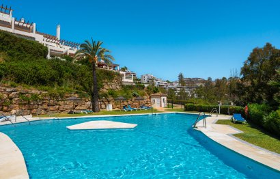 Resale - Apartment - Middle Floor Apartment - Marbella - Nueva Andalucia