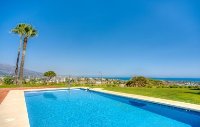 Resale - House - Townhouse - Benahavís - Benahavís Centro