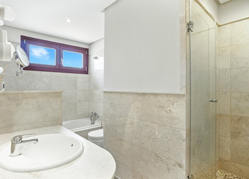 Resale - House - Townhouse - Benahavís - Benahavís Centro