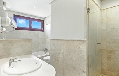 Resale - House - Townhouse - Benahavís - Benahavís Centro