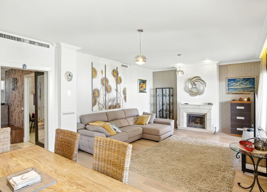 Resale - House - Townhouse - Benahavís - Benahavís Centro