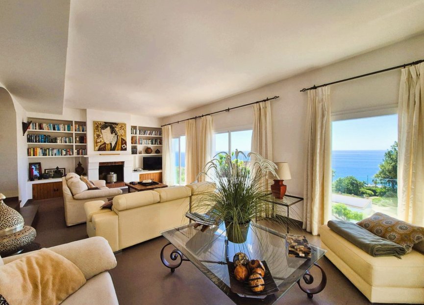 Resale - House - Detached Villa - Manilva - Manilva Centro