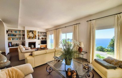 Resale - House - Detached Villa - Manilva - Manilva Centro