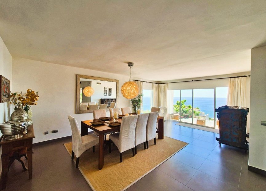 Resale - House - Detached Villa - Manilva - Manilva Centro