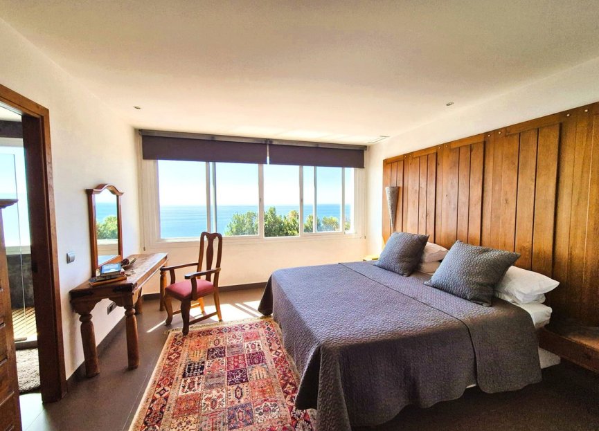 Resale - House - Detached Villa - Manilva - Manilva Centro