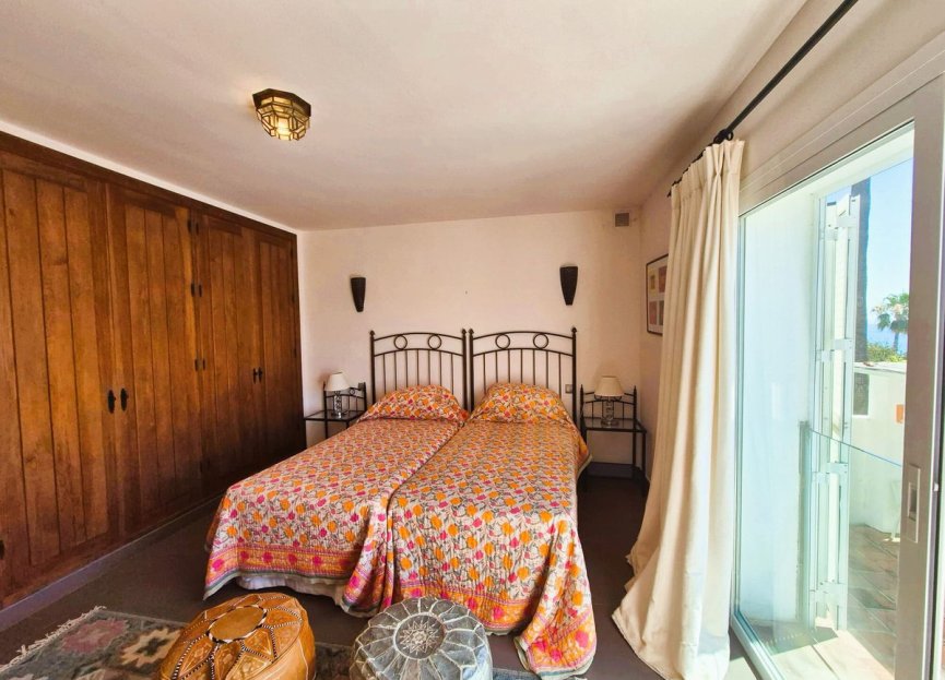 Resale - House - Detached Villa - Manilva - Manilva Centro