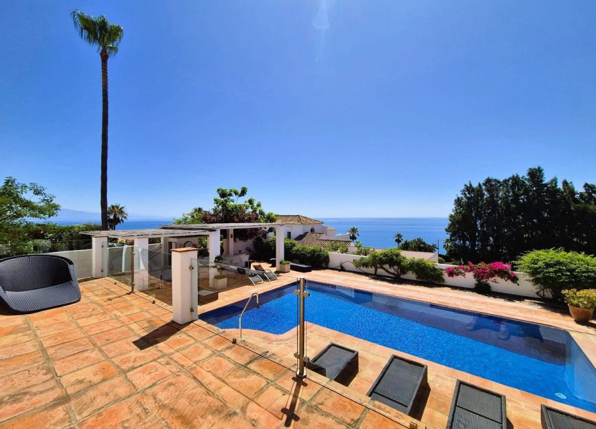 Resale - House - Detached Villa - Manilva - Manilva Centro