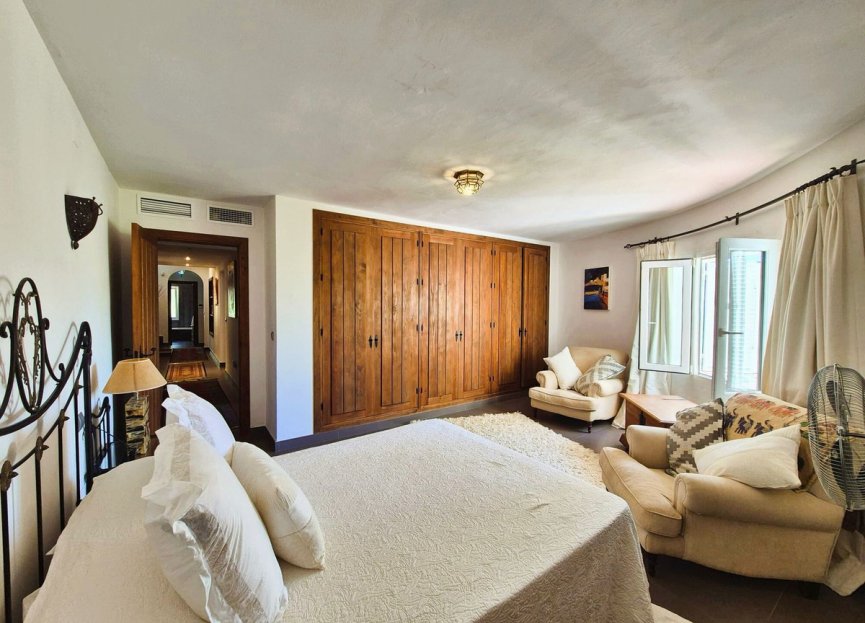 Resale - House - Detached Villa - Manilva - Manilva Centro