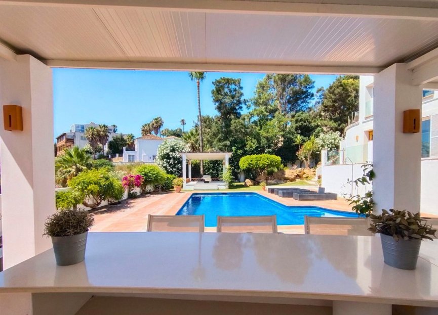 Resale - House - Detached Villa - Manilva - Manilva Centro