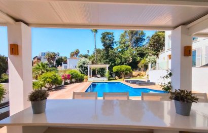 Resale - House - Detached Villa - Manilva - Manilva Centro